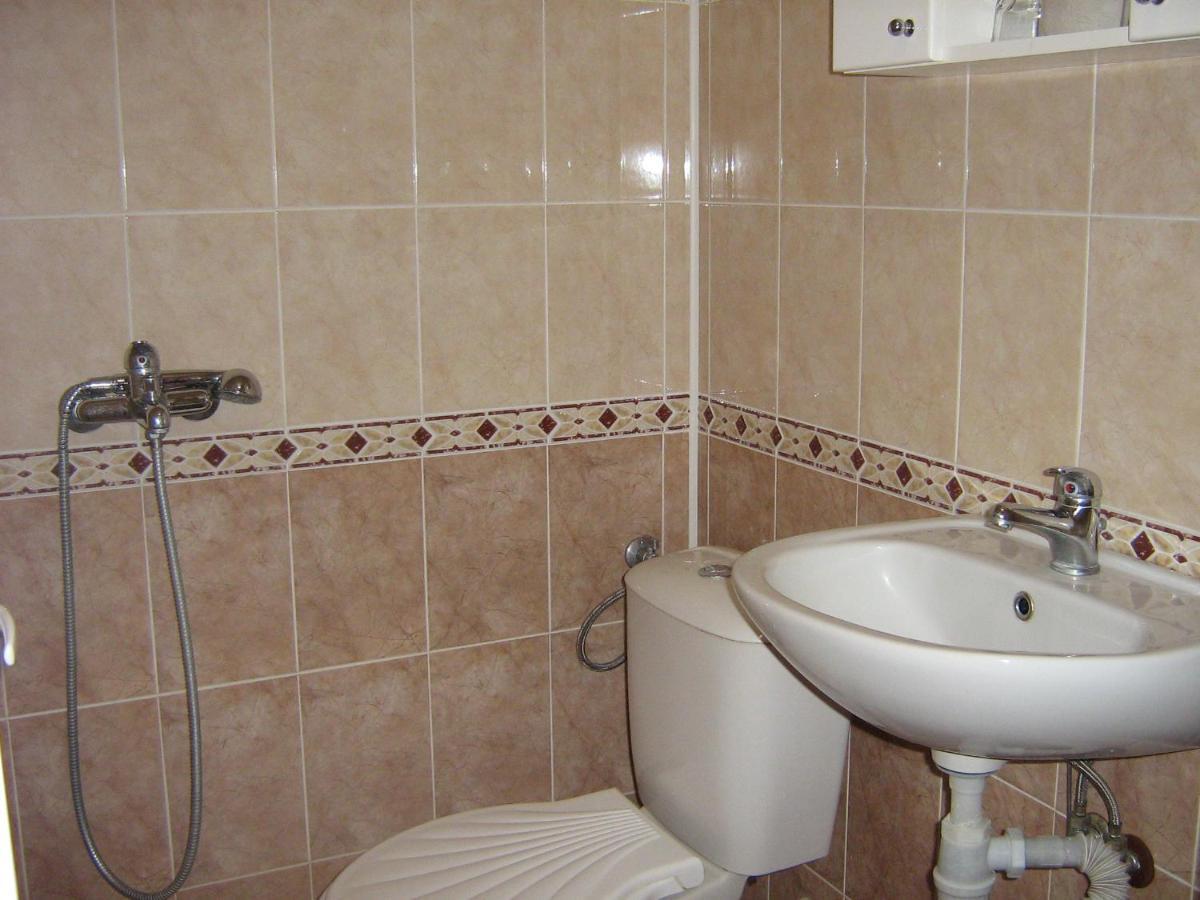 Hotel Maritsa Lyubimets Экстерьер фото