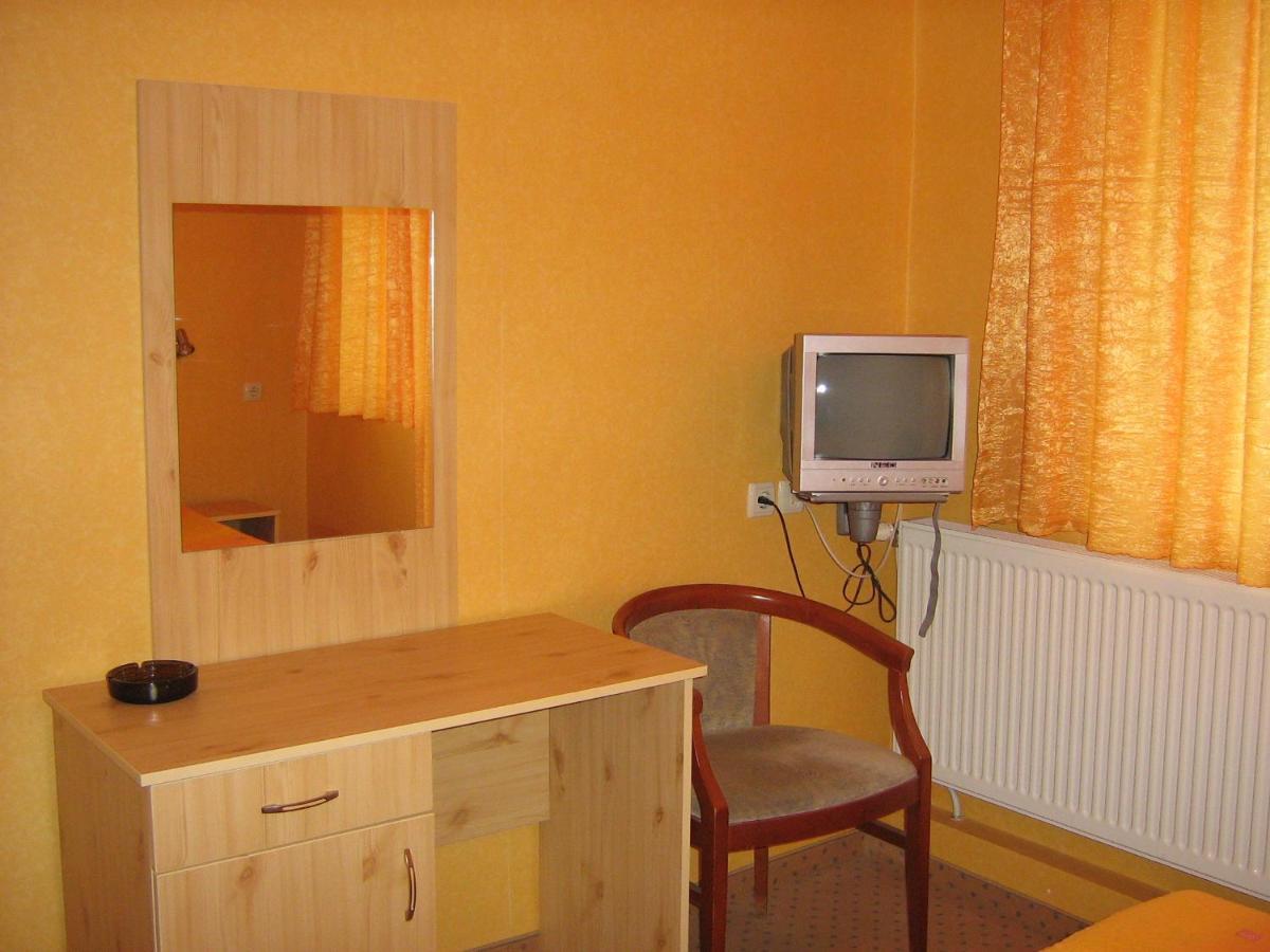 Hotel Maritsa Lyubimets Экстерьер фото