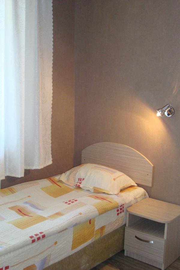 Hotel Maritsa Lyubimets Экстерьер фото